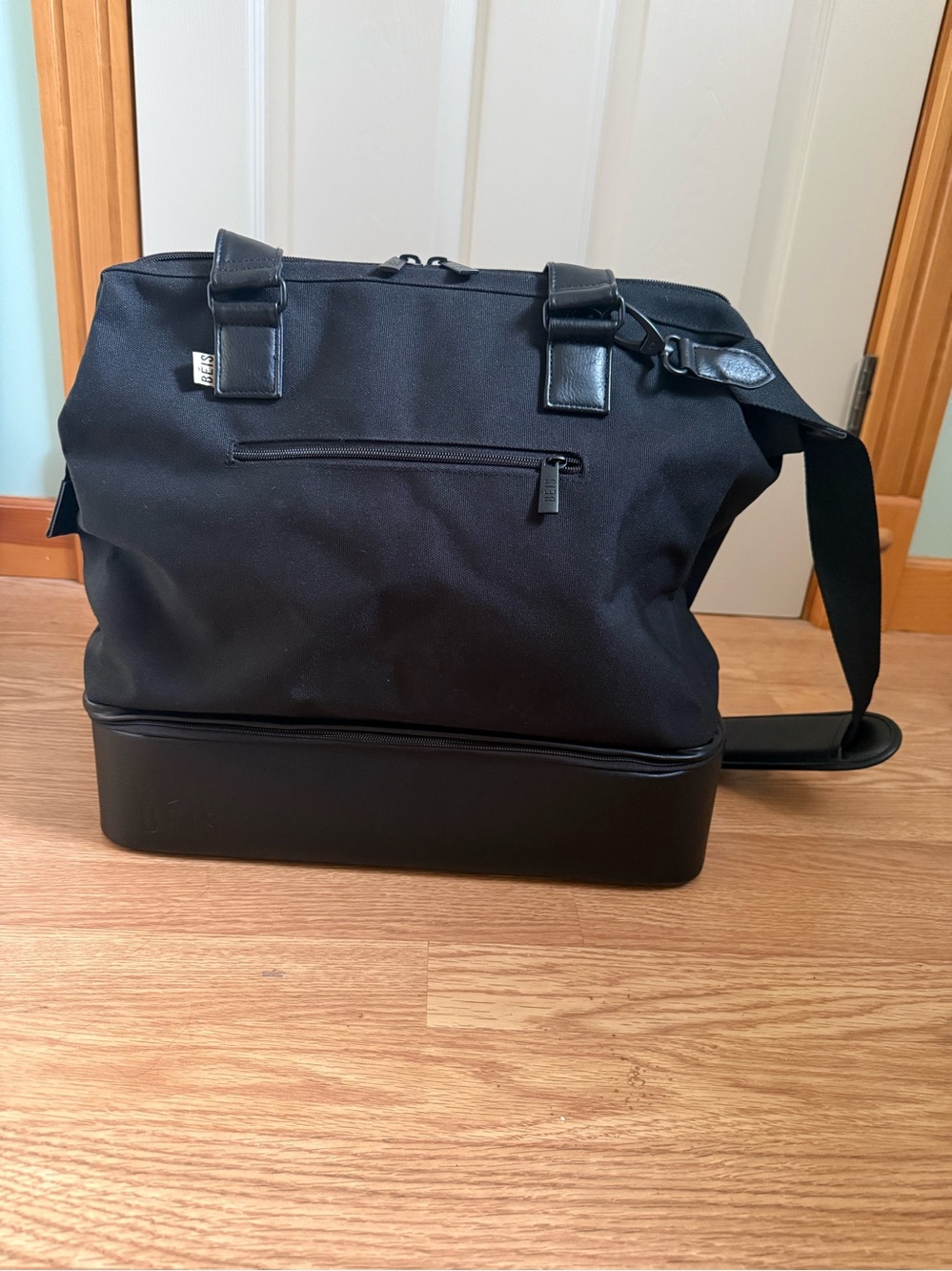 BÉIS Convertible Weekender Bag – Black